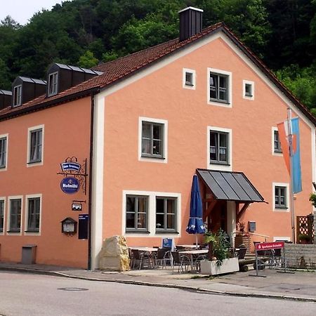 Gasthof Zum Brunnen Mornsheim Exterior photo